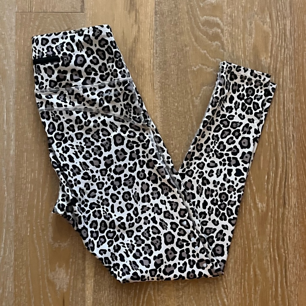 Leopard Print Leggings gently worn by Hoodies